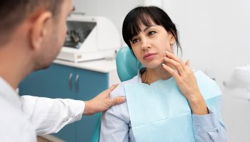 Is It a Dental Emergency? 5 Signs You Shouldn’t Ignore